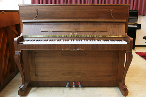 PETROF P118-C1(CHIPPENDALE)