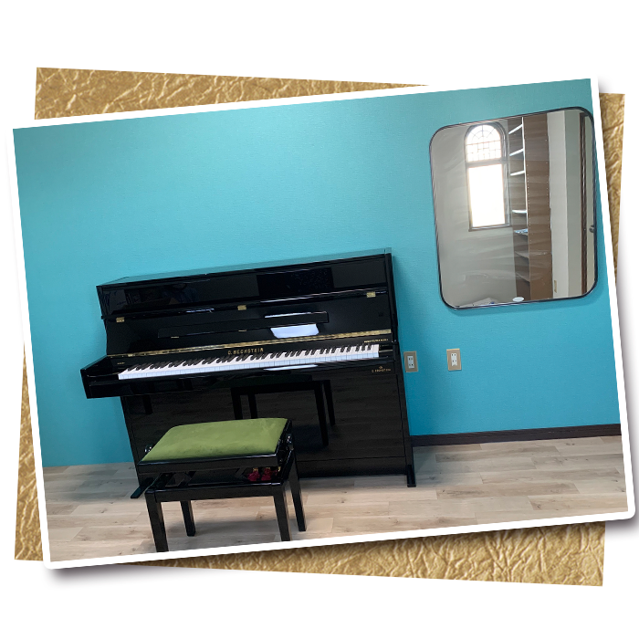 ［浜松市在住のお客様　BECHSTEIN A.114 Modern（アップライトピアノ）］