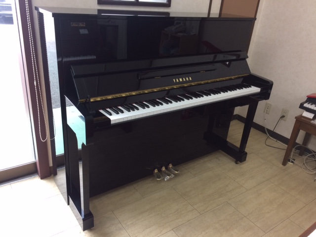 YAMAHA YM5S